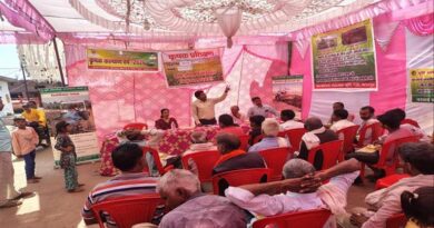 छतरपुर : प्रशिक्षण में कृषि योजनाओं एवं आधुनिक यंत्रों की जानकारी दी