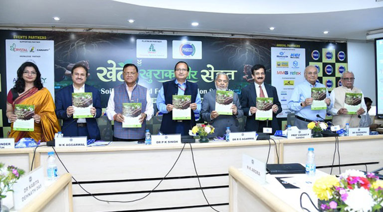 मिट्टी का स्वास्थ्य ही भारत की खाद्य और पोषण सुरक्षा की कुंजी: विशेषज्ञों ने समन्वित नीति की आवश्यकता बताई