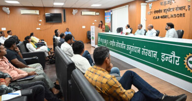 सोयाबीन- गेहूं फसल प्रणाली आधारित उत्पादन तकनीकी पर प्रशिक्षण संपन्न