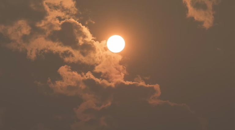 MP Weather Alert: राज्य में तेज गर्मी, खरगोन में पारा 38°C तक पहुंचा; किसानों के लिए सावधानी जरूरी