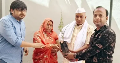 मां की स्मृति में बेटी-दामाद ने बांटी 'ऑक्सीजन' की सौगात