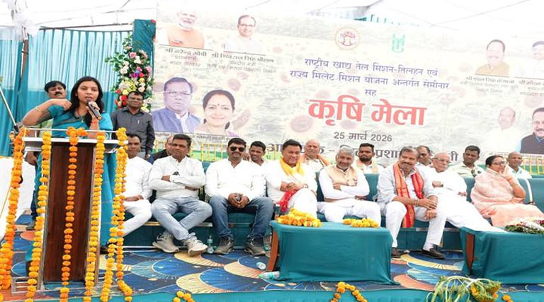 सिवनी में कृषि मेला आयोजित, एक्सपर्ट्स ने किसानों को प्राकृतिक खेती व तिलहन उत्पादन बढ़ाने के नए उपाय बताए