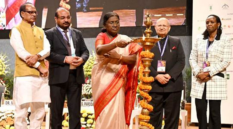 10 करोड़ महिलाएं स्वयं सहायता समूहों से जुड़ीं, 6 करोड़ लखपति दीदी बनाने का लक्ष्य हासिल करेंगे- मंत्री शिवराज सिंह