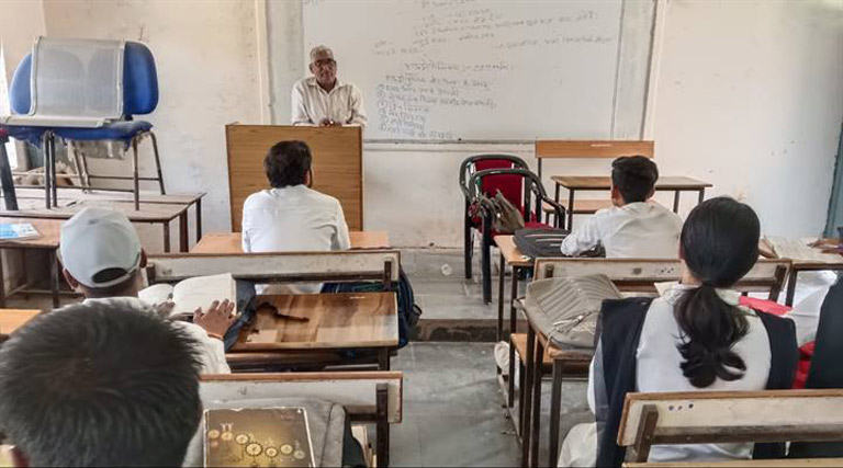 कटनी: विद्यार्थियों को हाइड्रोपोनिक्स का तकनीकी प्रशिक्षण दिया