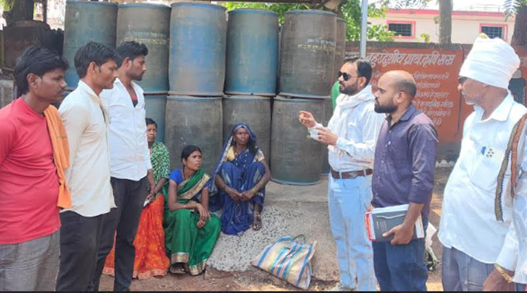 पांढुर्ना जिले में ग्राम स्तर पर ई-विकास प्रणाली एवं नरवाई प्रबंधन पर जागरूकता अभियान जारी