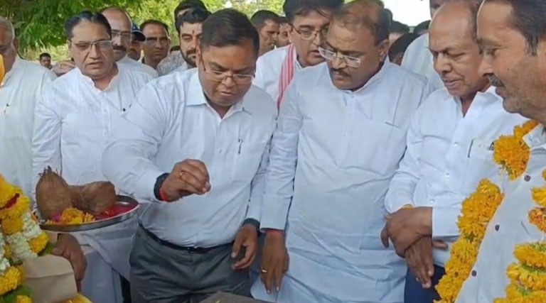 इंदौर जिले में किसानों से समर्थन मूल्य पर गेहूं खरीदी हुई प्रारंभ