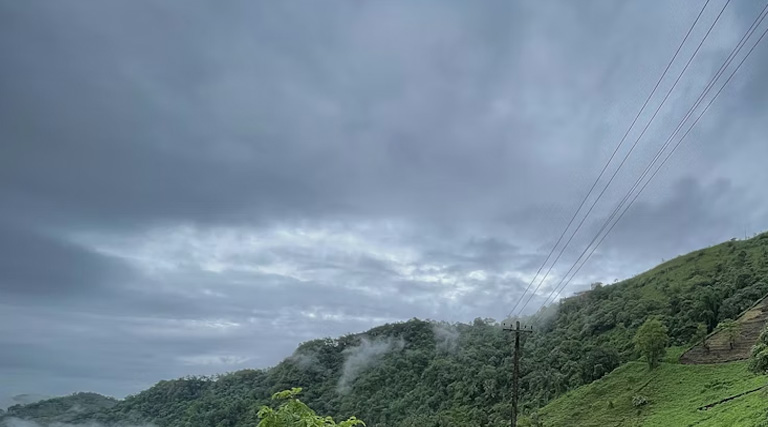 MP Weather Today: प्रदेश में बढ़ा तापमान, शाजापुर में 43°C तक पहुंचा पारा; कई जिलों में लू का अलर्ट