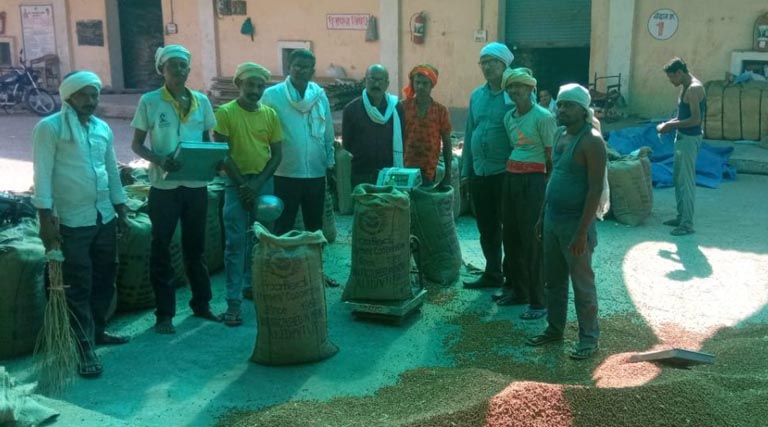 पांढुर्ना में गेहूं की स्लॉट बुकिंग नहीं होने से किसान परेशान