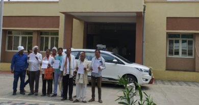 स्लॉट बुकिंग नहीं होने और खरीदी मात्रा कम दर्ज़ होने पर किसानों ने ज्ञापन सौंपा