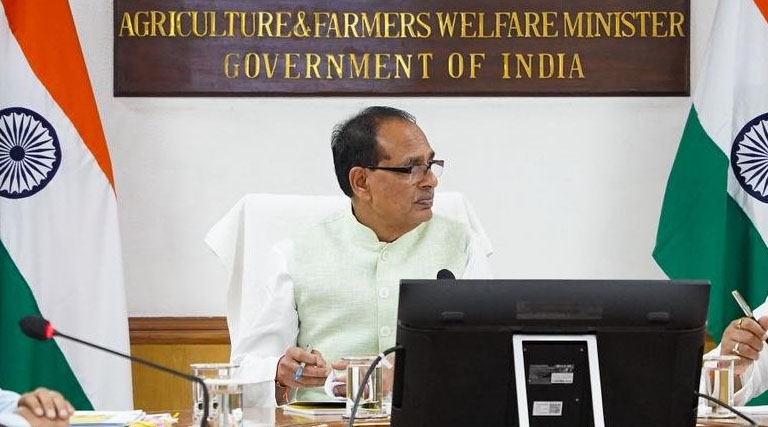 ओलावृष्टि से फसल बर्बादी पर केंद्र सरकार सख्त, कृषि मंत्री शिवराज सिंह ने अधिकारियों से मांगी पूरी रिपोर्ट