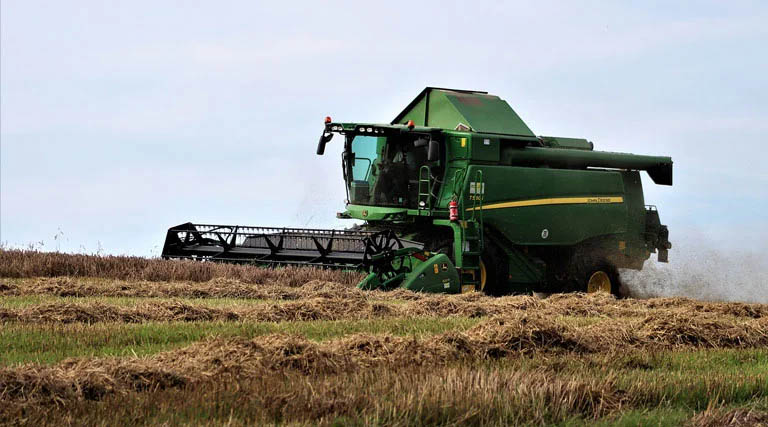 कटनी जिले में हार्वेस्टर के लिए 'स्ट्रॉ मैनेजमेंट सिस्टम' अनिवार्य