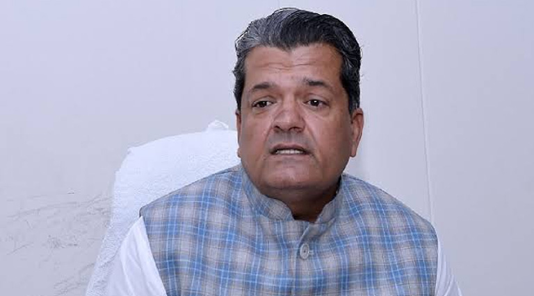 राजस्थान: खाद्य मंत्री सुमित गोदारा ने जयपुर में ली बैठक, रबी विपणन 2026-27 में गेहूं खरीद व्यवस्था सुधार पर दिए महत्वपूर्ण निर्देश  