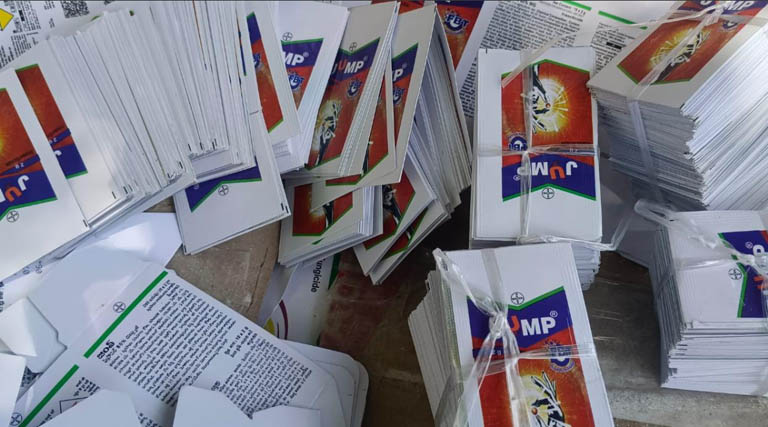 देवास में नकली कीटनाशकों का बड़ा खेल बेनकाब : बायर और इंडोफिल कंपनी के नाम पर चल रही थी फर्जी फैक्ट्री, तीन आरोपी गिरफ्तार