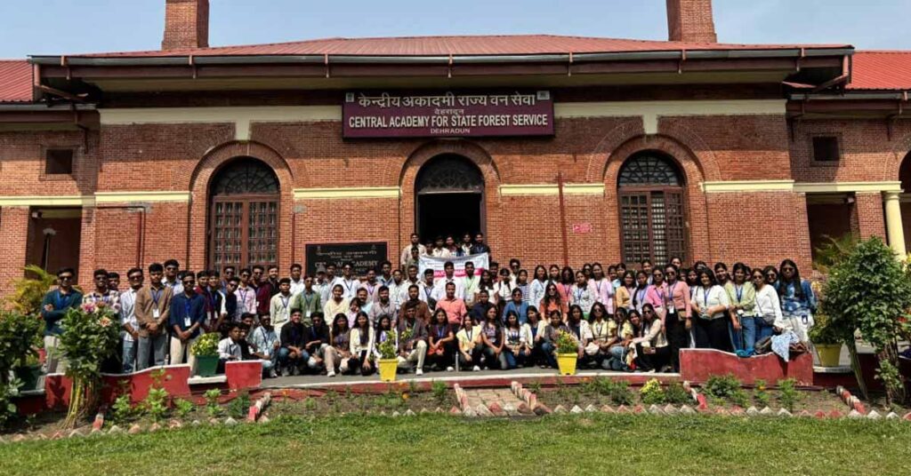 रायपुर : कृषि महाविद्यालय जगदलपुर के 90 छात्रों ने प्रतिष्ठित संस्थानों का किया शैक्षणिक भ्रमण, सीखी आधुनिक तकनीकें