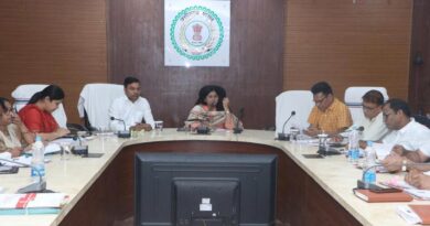 रायपुर: सूरजपुर में फार्मर रजिस्ट्री अभियान मिशन मोड पर, 15 जून तक पूरा करने के निर्देश  