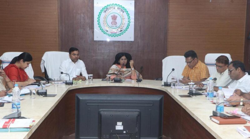 रायपुर: सूरजपुर में फार्मर रजिस्ट्री अभियान मिशन मोड पर, 15 जून तक पूरा करने के निर्देश  