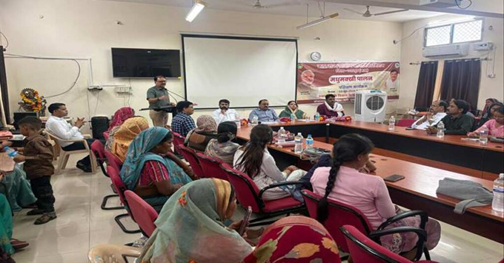 छतरपुर में मधुमक्खी पालन को बढ़ावा देने तीन दिवसीय प्रशिक्षण आयोजित