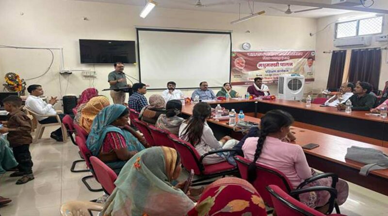 छतरपुर में मधुमक्खी पालन को बढ़ावा देने तीन दिवसीय प्रशिक्षण आयोजित