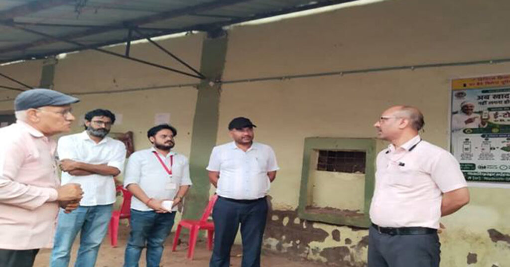 अशोकनगर कलेक्टर ने डबल लॉक केंद्र का किया निरीक्षण