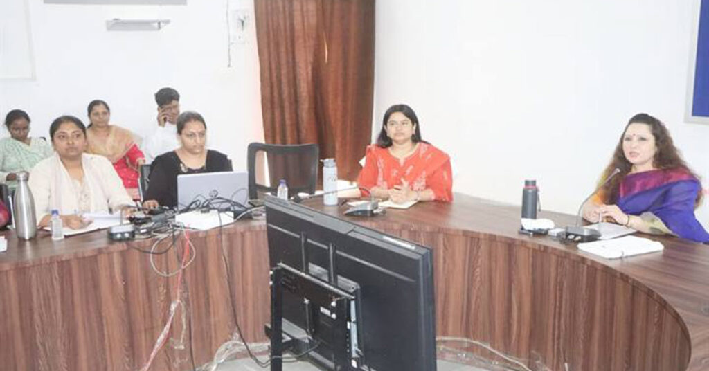 फार्मर रजिस्ट्री के कार्य में तेजी लाएं -कलेक्टर मैहर