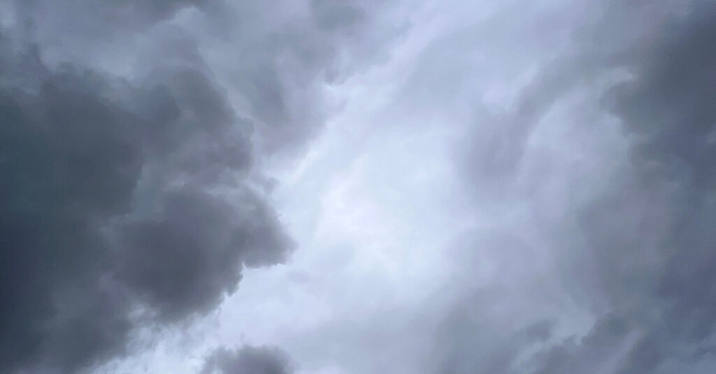 MP Weather Update: मध्यप्रदेश के कई जिलों में झमाझम बारिश, तेज आंधी का असर; अगले 4 दिन में और आगे बढ़ेगा मानसून