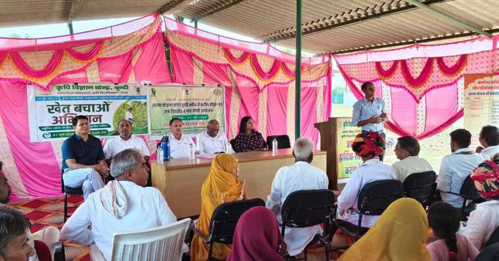 राजस्थान: 'प्रति बूंद अधिकतम उत्पादन' का मंत्र, किसानों को सिखाई गई सूक्ष्म सिंचाई तकनीक