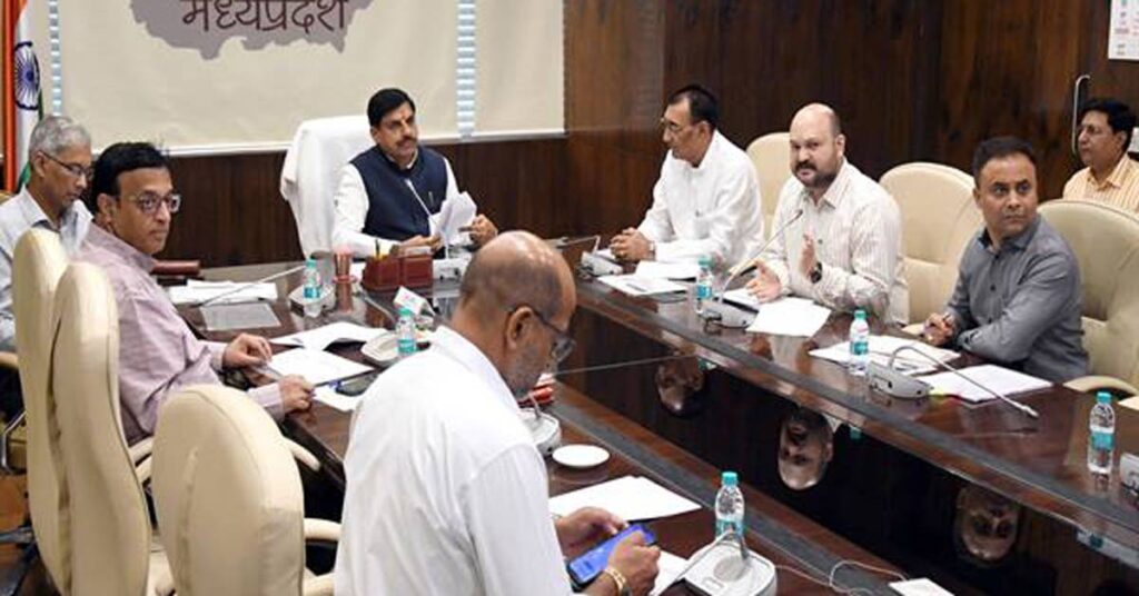 मुख्यमंत्री डॉ. यादव ने की मछुआ कल्याण और मत्स्य विकास विभाग की समीक्षा