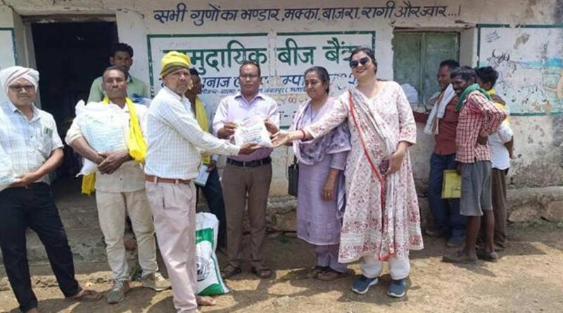 जबलपुर: विशेषज्ञ टीम ने प्राकृतिक खेती एवं कृषि योजनाओं के क्रियान्वयन का लिया जायजा