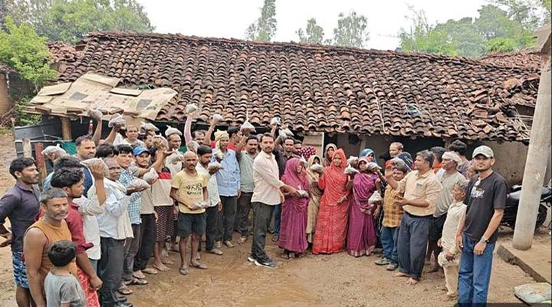 उमरिया : किसानों को बीजों का वितरण किया