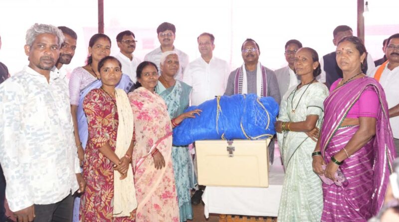 छत्तीसगढ़: बीजापुर में बनेगा आधुनिक मत्स्य पालन प्रशिक्षण केंद्र, किसानों की आय बढ़ाने पर सरकार का फोकस