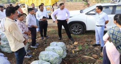 डॉ. खाड़े ने मोहनपुरा में संरक्षित खेती का किया अवलोकन
