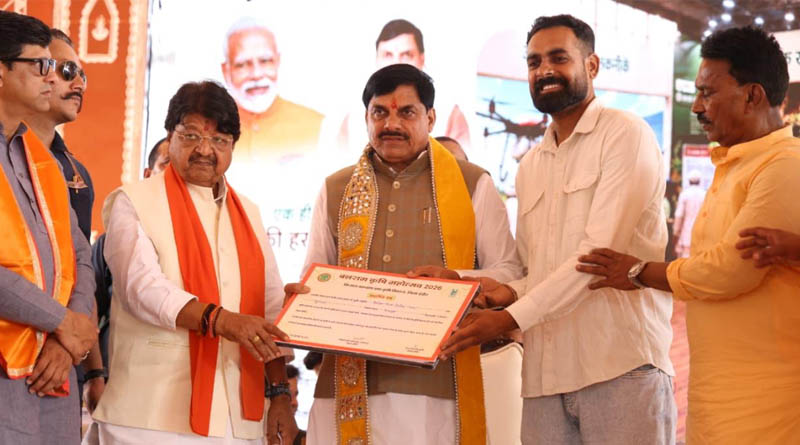 मुख्यमंत्री ने इंदौर से किया राज्य स्तरीय बलराम कृषि महोत्सव का शुभारंभ