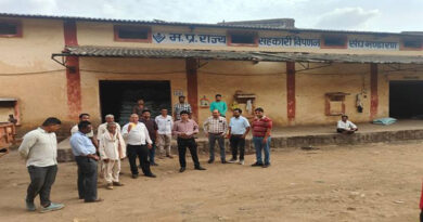 पांढुर्ना: उप संचालक कृषि ने किया उर्वरक वितरण व्यवस्था का औचक निरीक्षण