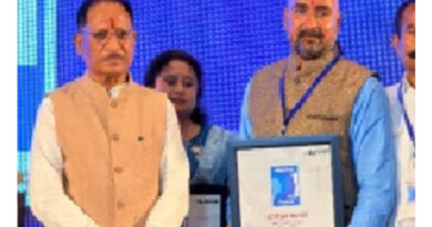 MBA की नौकरी छोड़ शुरू की खेती, 300 किसानों को जोड़ा और बनाया खुद का ब्रांड; मिला ‘राइस आइकॉन’ अवॉर्ड