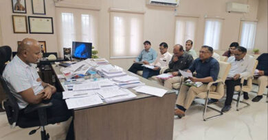 दुग्ध उत्पादन एवं उद्यानिकी का रकबा बढ़ाएं- कलेक्टर सीहोर