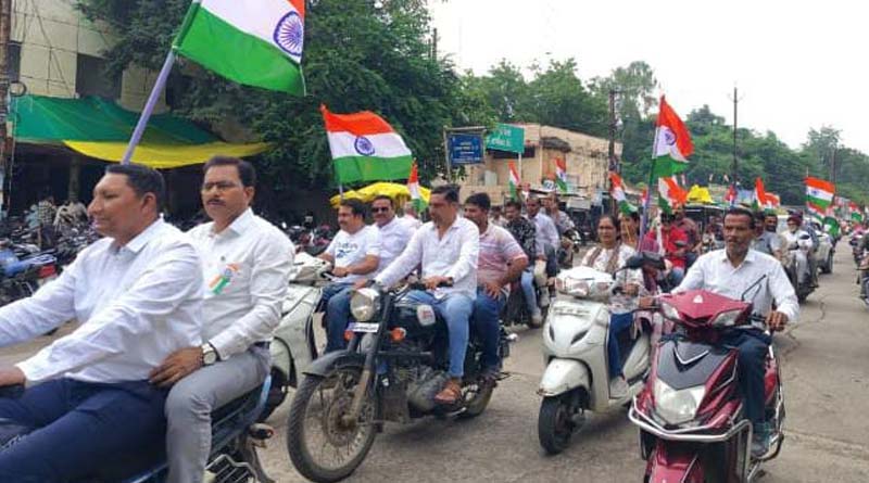 तिरंगा यात्रा में कृषि विभाग की भागीदारी