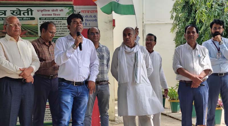 कृषि एसोसिएशन ने निकाली तिरंगा यात्रा