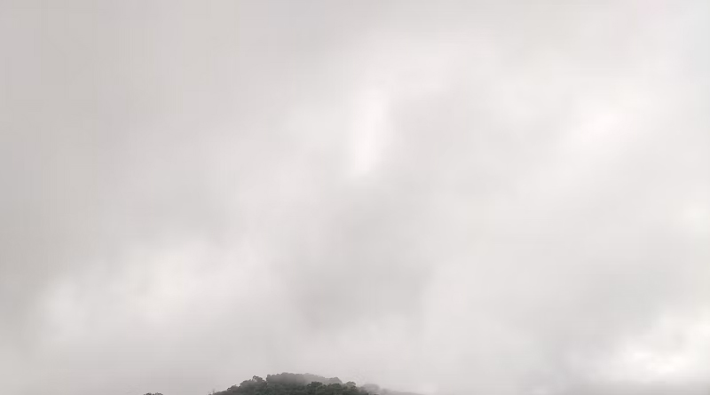 Weather Today: देश के कई राज्यों में भारी बारिश का अलर्ट, बंगाल-सिक्किम से असम तक बरसेंगे बादल; जानें आज का मौसम