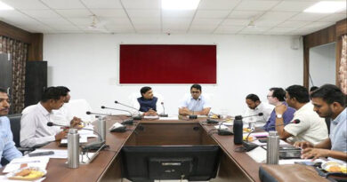 कृषक कम पानी में अधिक उत्पादन देने वाली फसलों को अपनाएं - कलेक्टर आगर मालवा