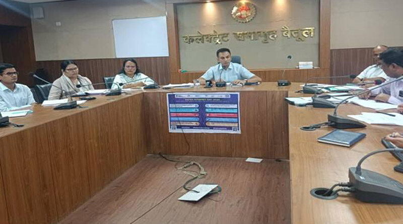 पानी की उपलब्धता के आधार पर ही फसल लेने किसानों को करें जागरूक- कलेक्टर बैतूल