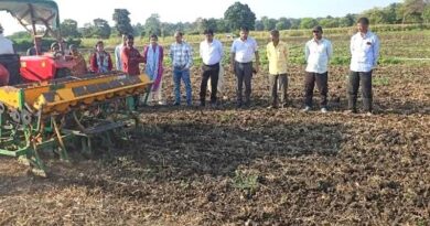 छिंदवाड़ा में जीरो टिलेज तकनीक से चना बोवनी का प्रदर्शन