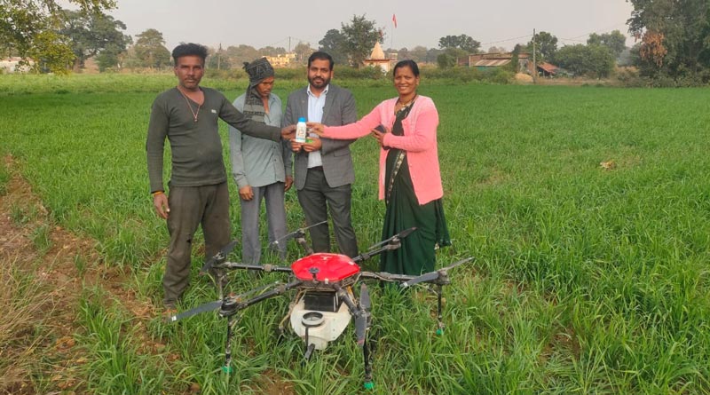 छिंदवाड़ा: लक्ष्मी बाई ने खेती, पशुपालन और ड्रोन तकनीक से अपनी आजीविका को दी नई दिशा