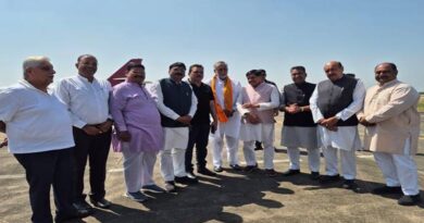 मुख्यमंत्री डॉ यादव का डुमना विमानतल पर आत्मीय स्वागत