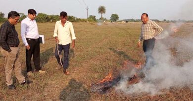 चौपाल से नरवाई के दुष्परिणाम से अवगत किसान