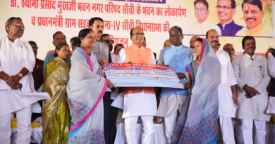 खेती करने वाली महिलाओं को किसान की पहचान दिलाने के लिए करेंगे प्रयास: शिवराज सिंह चौहान  